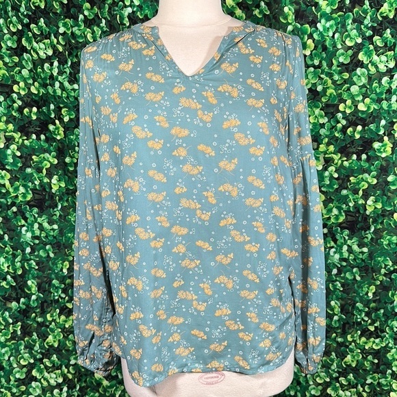Caslon Split Neck Top in Green Yellow Mia Floral size small 100% Modal - Picture 2 of 15